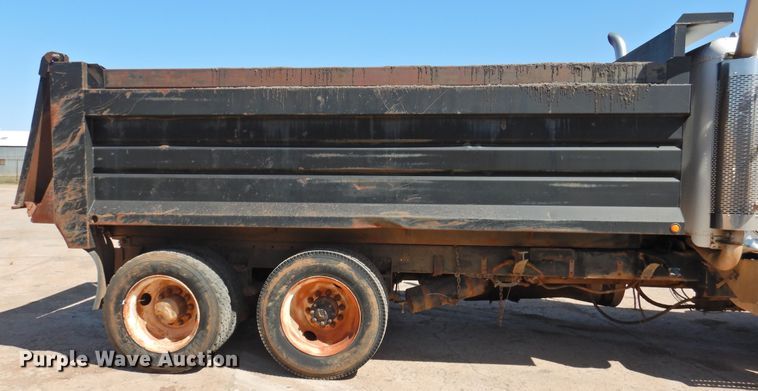 image for item DJ8376 1985 Freightliner FLC  dump truck