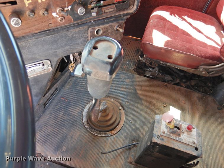 image for item DJ8376 1985 Freightliner FLC  dump truck