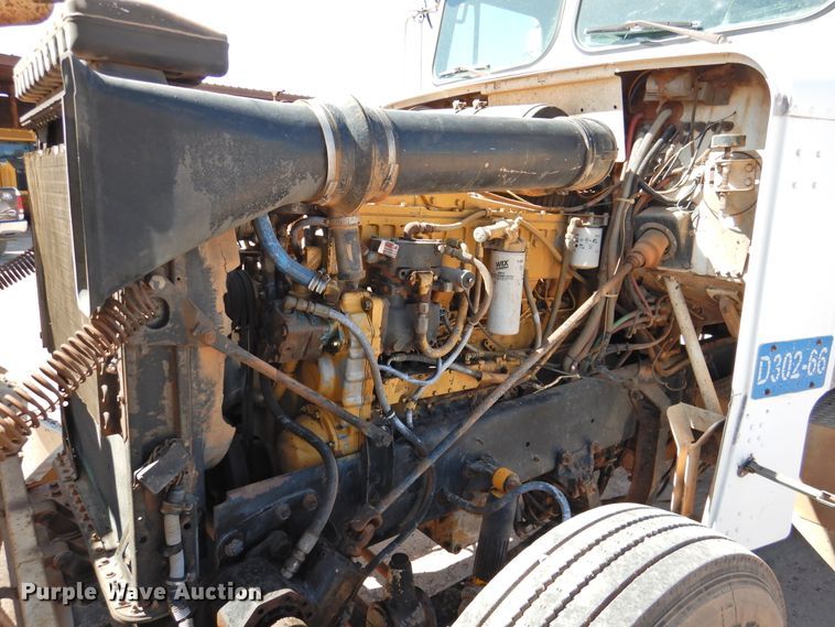 image for item DJ8376 1985 Freightliner FLC  dump truck