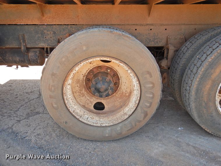 image for item DJ8376 1985 Freightliner FLC  dump truck