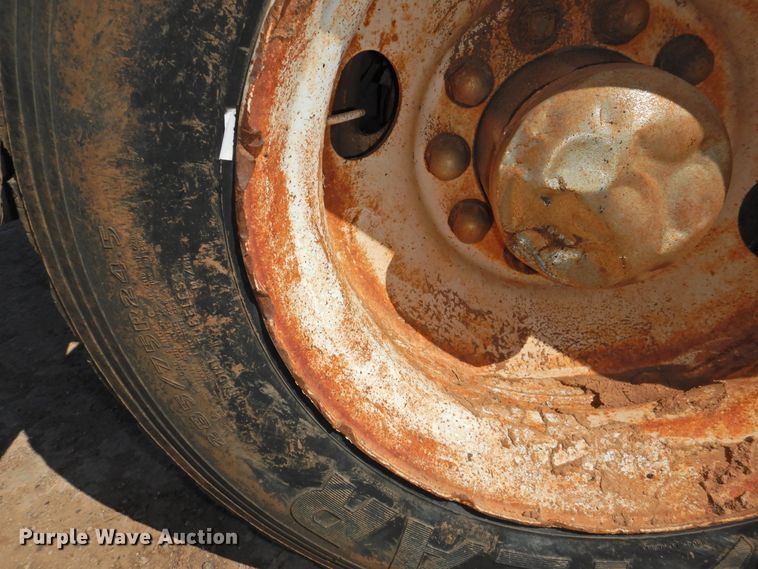 image for item DJ8376 1985 Freightliner FLC  dump truck