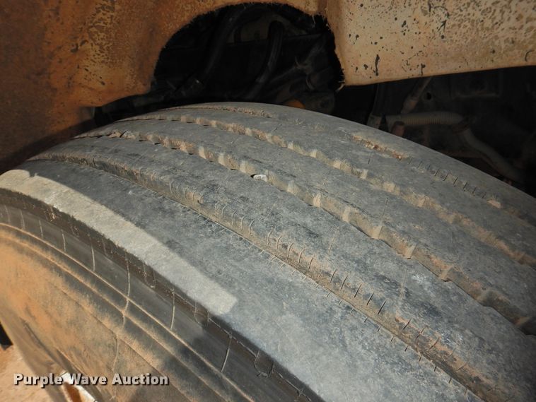 image for item DJ8376 1985 Freightliner FLC  dump truck