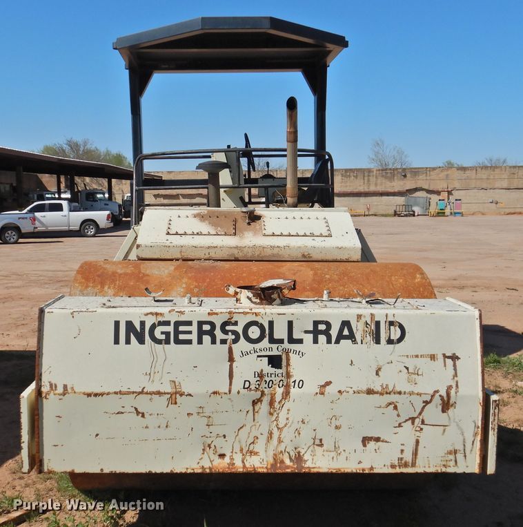 image for item DJ8377 Ingersoll Rand DD-110  double drum vibratory roller