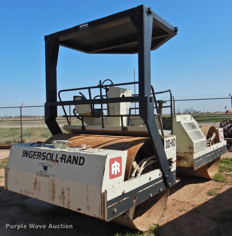 image for item DJ8377 Ingersoll Rand DD-110  double drum vibratory roller