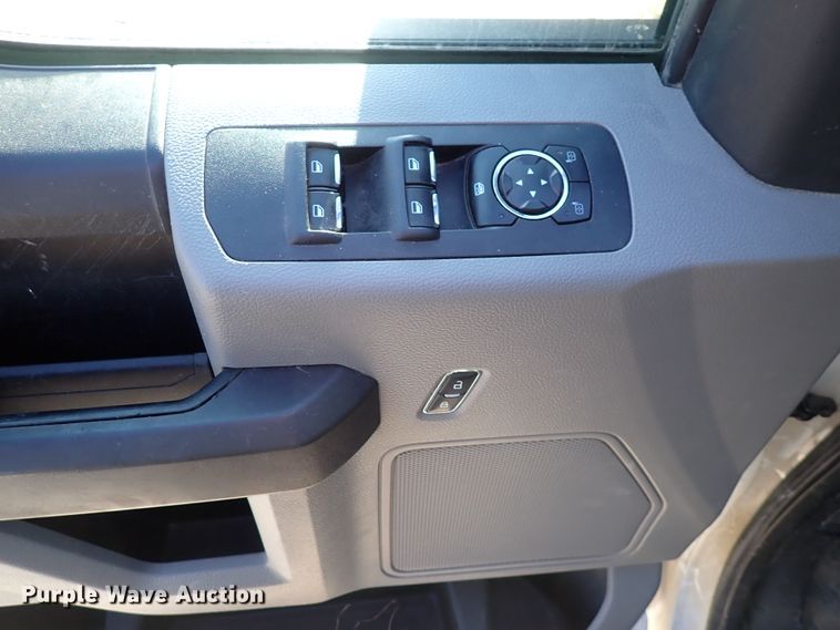 image for item DK4551 2016 Ford F150  SuperCab pickup truck