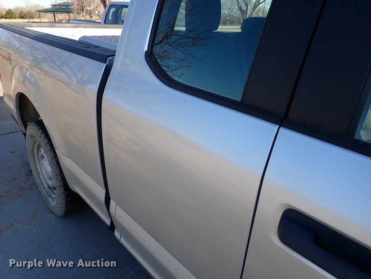 image for item DK4551 2016 Ford F150  SuperCab pickup truck