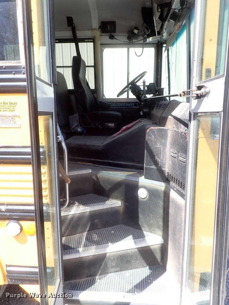 image for item DK4681 2000 Thomas  school bus
