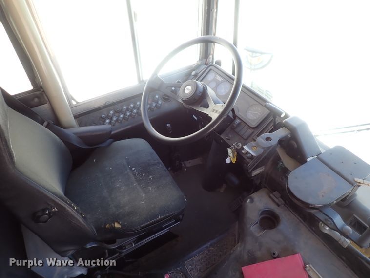 image for item DK4681 2000 Thomas  school bus