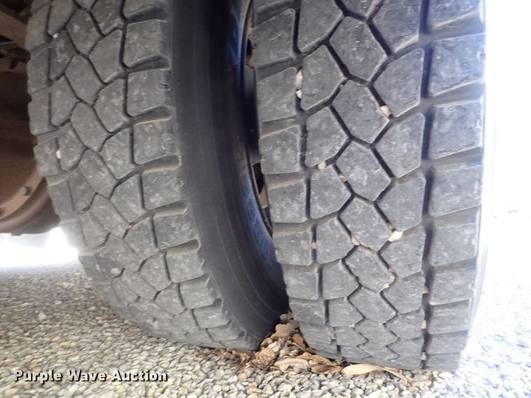 image for item DK4681 2000 Thomas  school bus