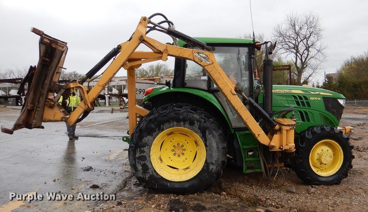 image for item DL2792 2013 John Deere 6105M  MFWD tractor