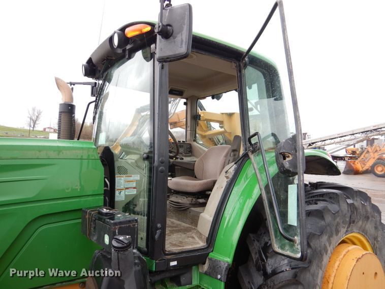 image for item DL2792 2013 John Deere 6105M  MFWD tractor