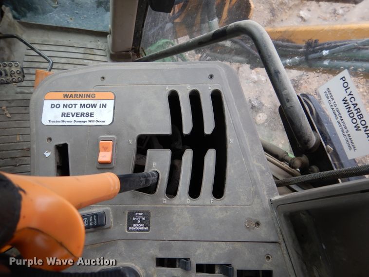 image for item DL2792 2013 John Deere 6105M  MFWD tractor