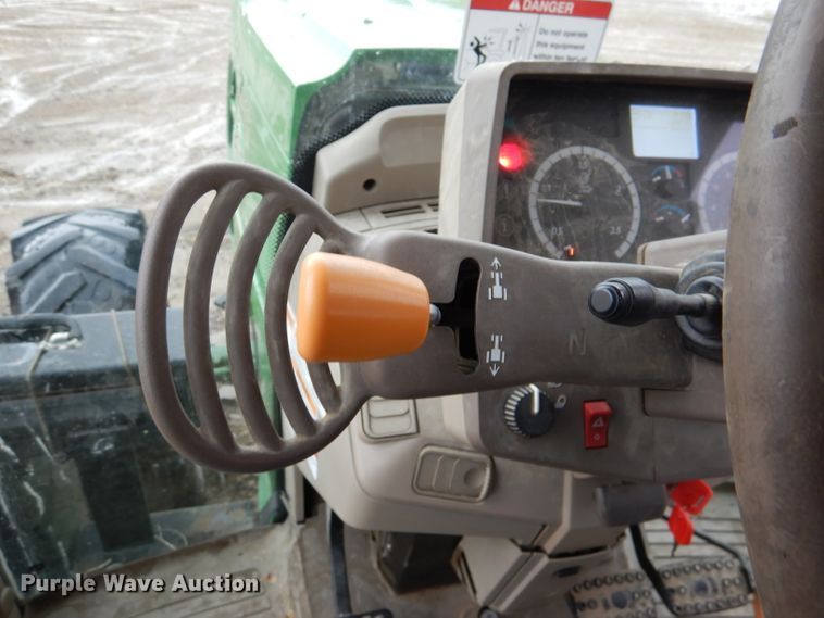 image for item DL2792 2013 John Deere 6105M  MFWD tractor