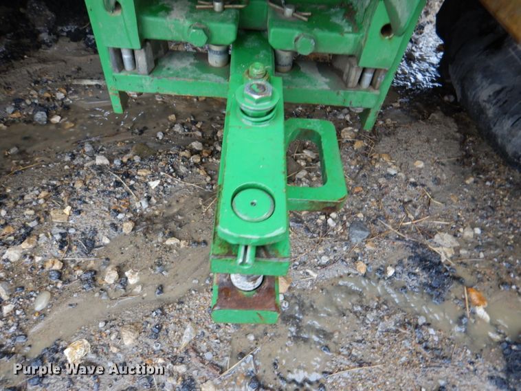 image for item DL2792 2013 John Deere 6105M  MFWD tractor