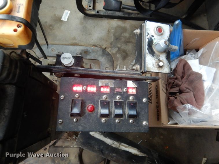 image for item DL2795 2008 Sterling LT9500  dump truck