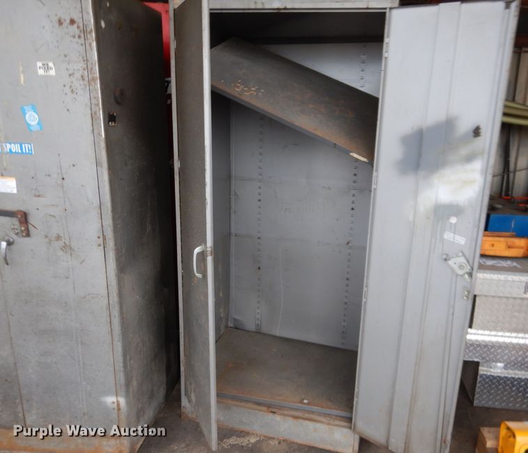 image for item DL2801 Cabinets