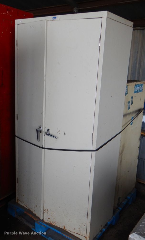 image for item DL2801 Cabinets