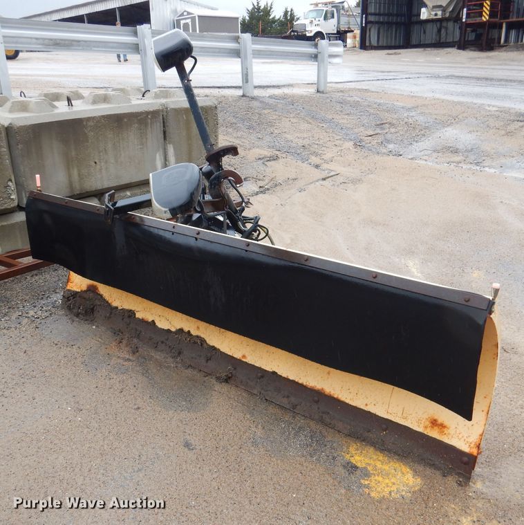 image for item DL2804 Meyer AG-8.5 snow plow