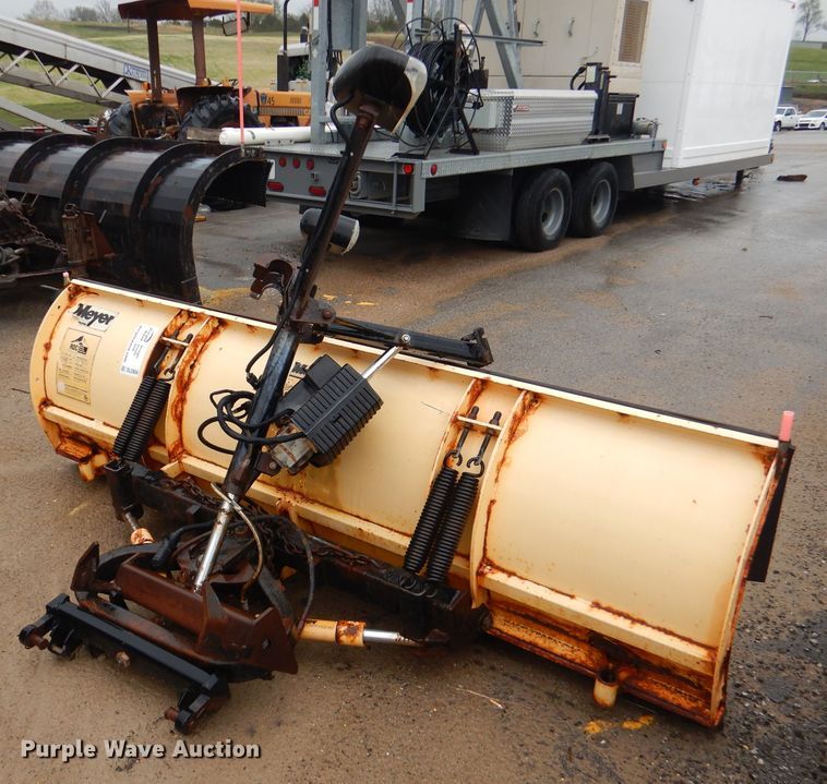 image for item DL2804 Meyer AG-8.5 snow plow