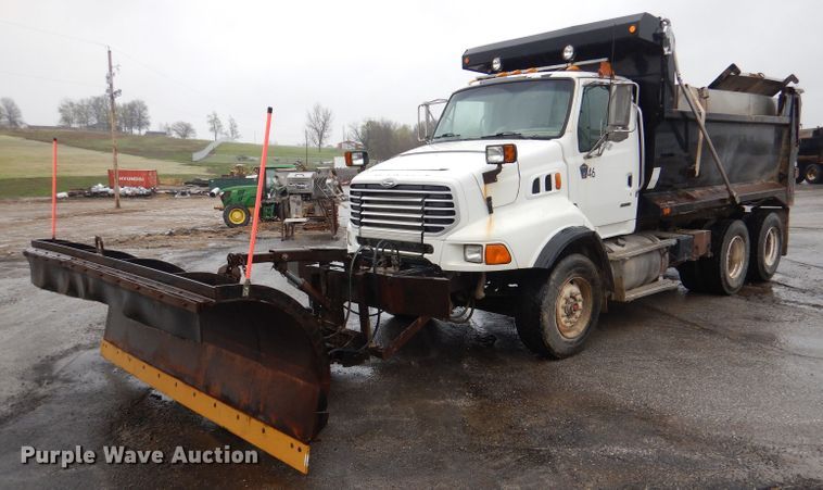 image for item DL2805 2009 Sterling LT9500  dump truck