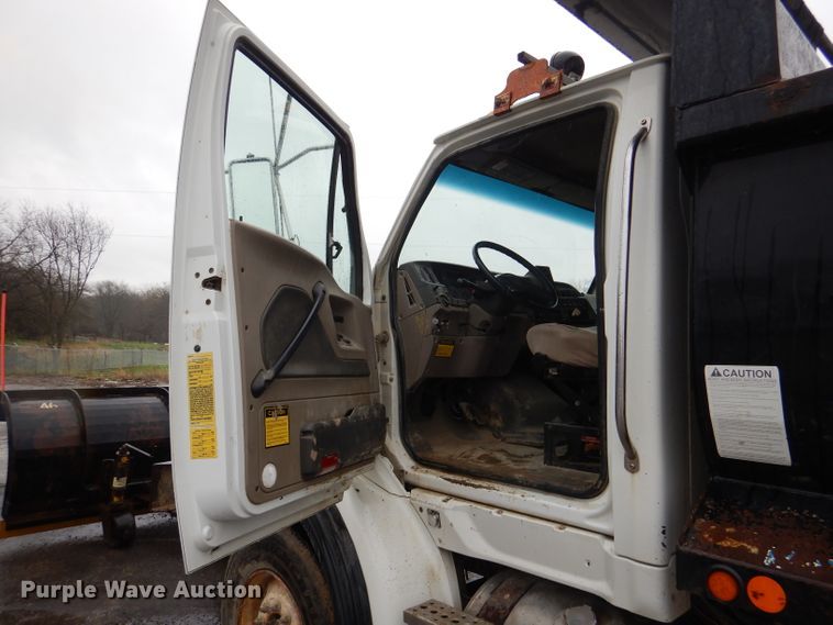 image for item DL2805 2009 Sterling LT9500  dump truck