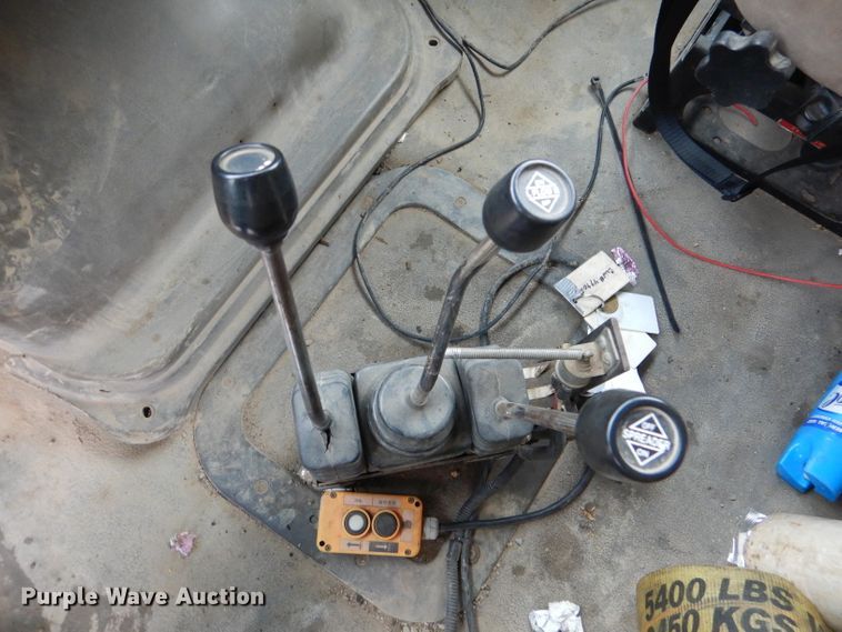 image for item DL2805 2009 Sterling LT9500  dump truck