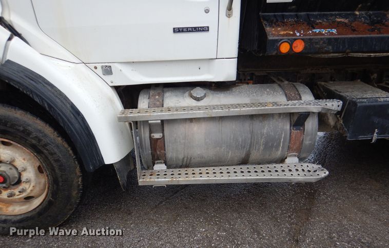 image for item DL2805 2009 Sterling LT9500  dump truck