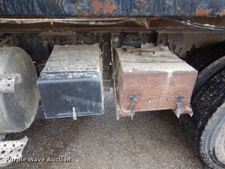 image for item DL2805 2009 Sterling LT9500  dump truck