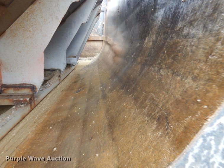 image for item DL2805 2009 Sterling LT9500  dump truck