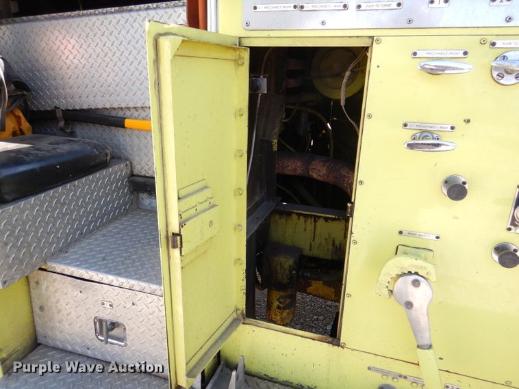 image for item DL2913 1979 Seagrave WB24068  pumper fire truck