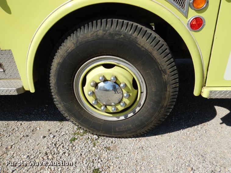 image for item DL2913 1979 Seagrave WB24068  pumper fire truck