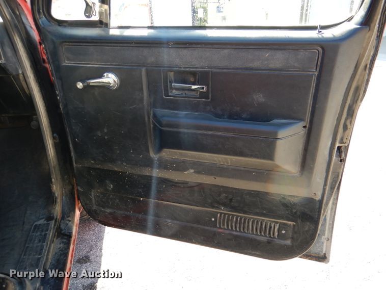 image for item DL2916 1981 Chevrolet K30  fire truck