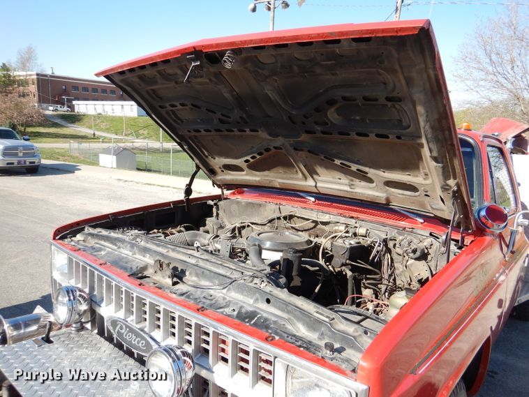 image for item DL2916 1981 Chevrolet K30  fire truck