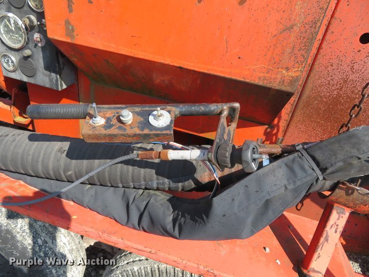 image for item DN5760 2005 Duraco 125DJT  DuraPatcher pot hole patcher