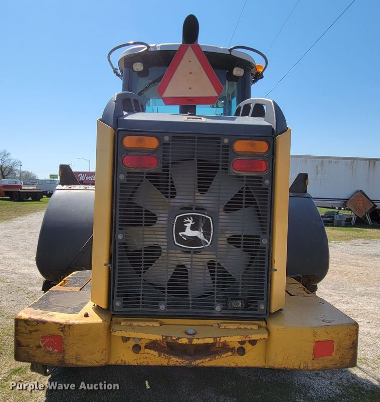 image for item FL9201 2005 John Deere 444J  wheel loader