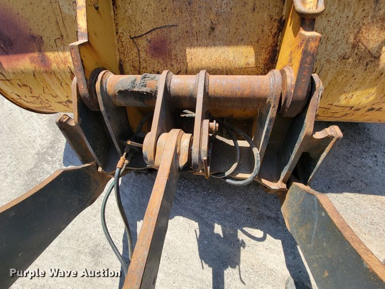 image for item FL9201 2005 John Deere 444J  wheel loader