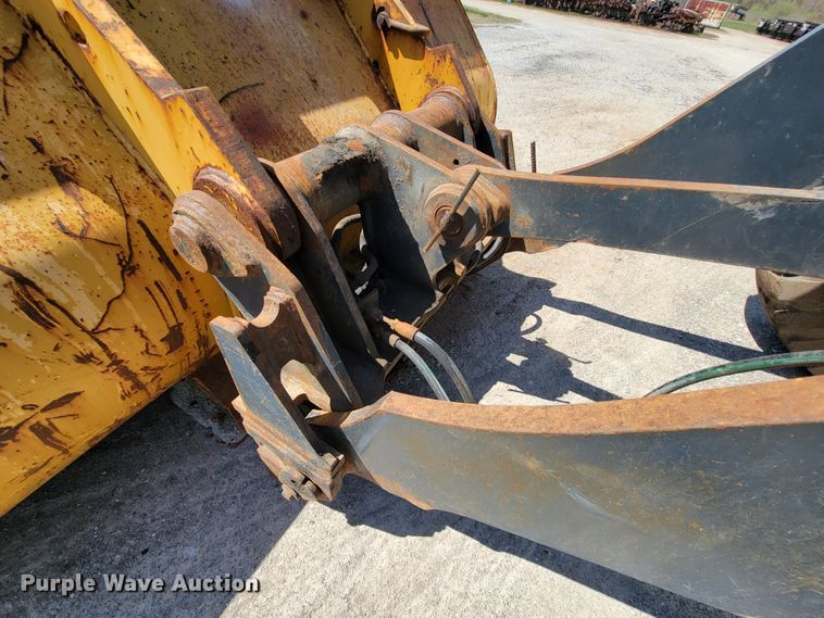 image for item FL9201 2005 John Deere 444J  wheel loader