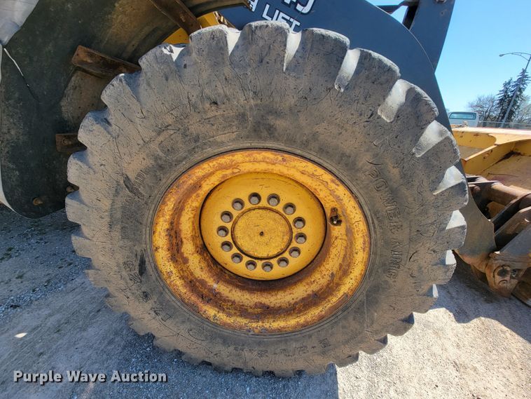 image for item FL9201 2005 John Deere 444J  wheel loader
