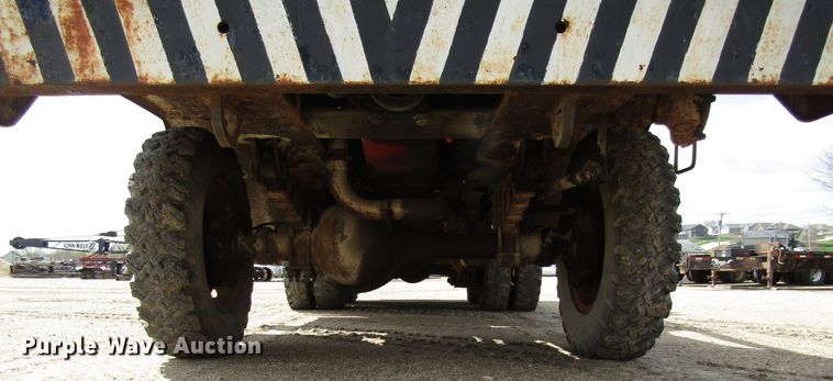 image for item GC9906 1961 P & H TC105  truck crane