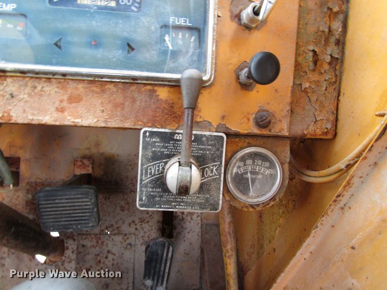 image for item GC9906 1961 P & H TC105  truck crane