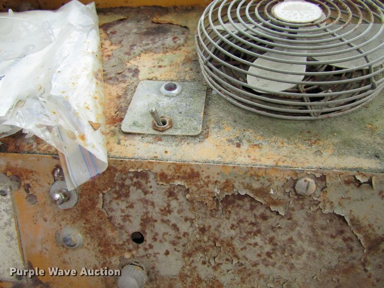 image for item GC9906 1961 P & H TC105  truck crane