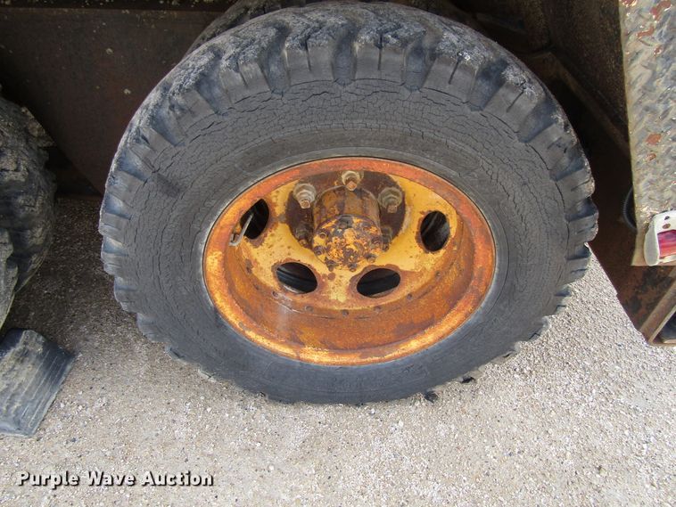 image for item GC9906 1961 P & H TC105  truck crane