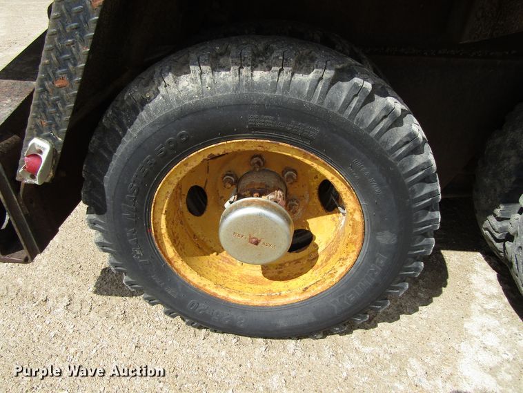 image for item GC9906 1961 P & H TC105  truck crane