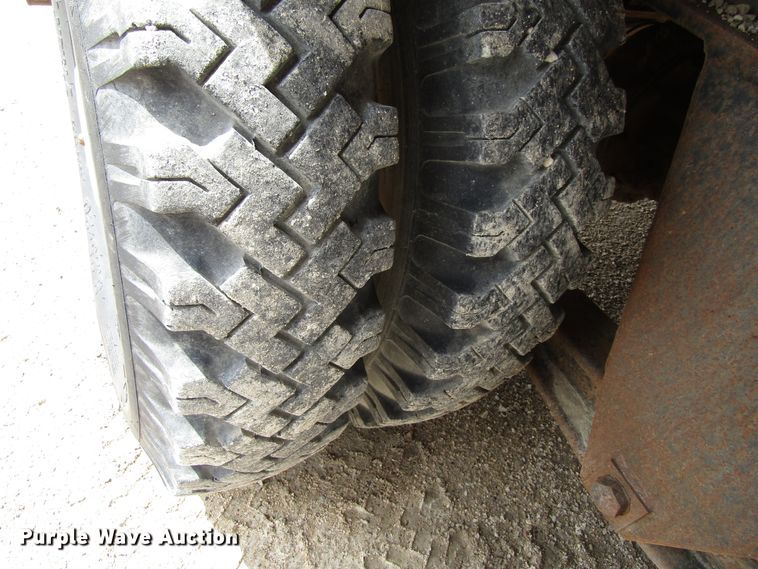 image for item GC9906 1961 P & H TC105  truck crane