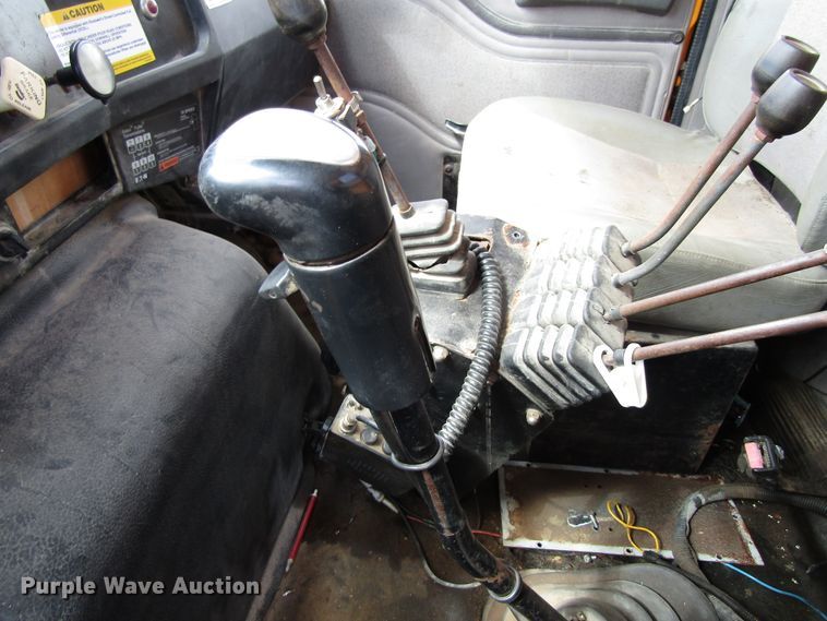 image for item GC9907 1999 International 2674  dump truck