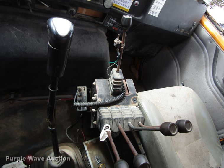 image for item GC9907 1999 International 2674  dump truck