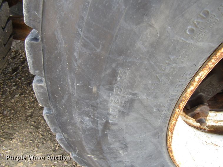 image for item GC9907 1999 International 2674  dump truck