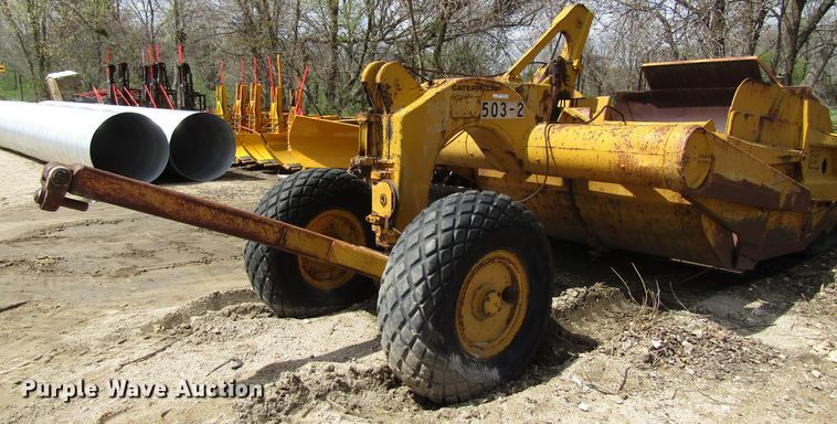 image for item GC9908 1957 Caterpillar 60  scraper