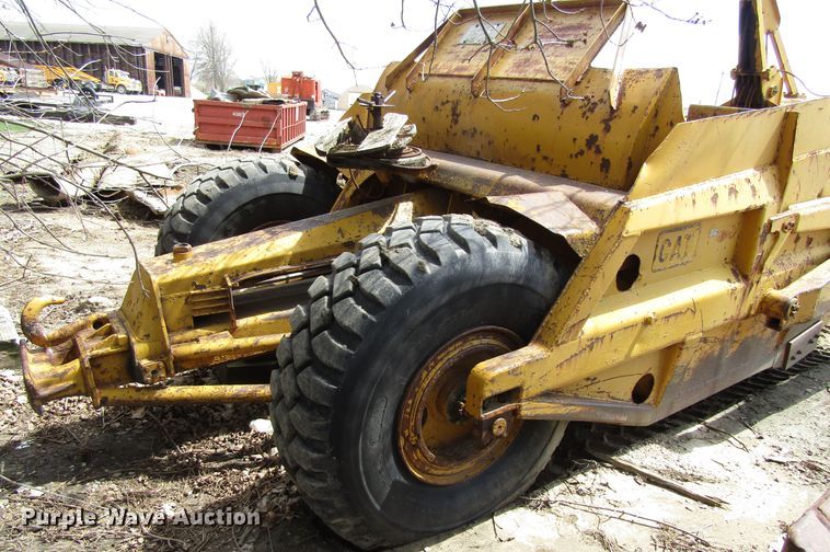 image for item GC9908 1957 Caterpillar 60  scraper