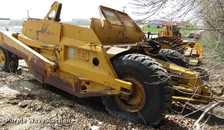image for item GC9908 1957 Caterpillar 60  scraper